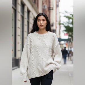 Lumiere Cable Knit Slouchy Sweater: M